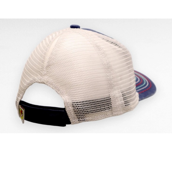 Buc-ee’s hat - Picture 3 of 3